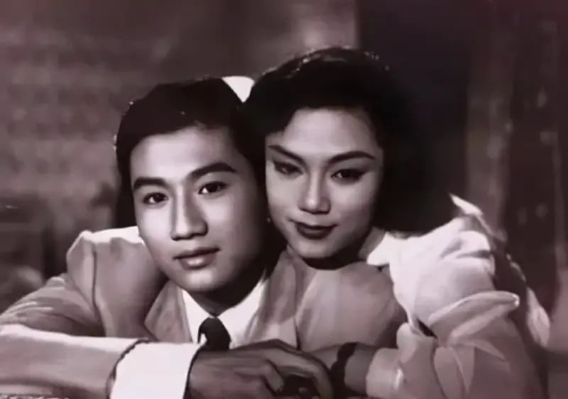 謝霆鋒父母謝賢、狄波拉帶新歡和平用餐！昔日戀情內幕曝光！