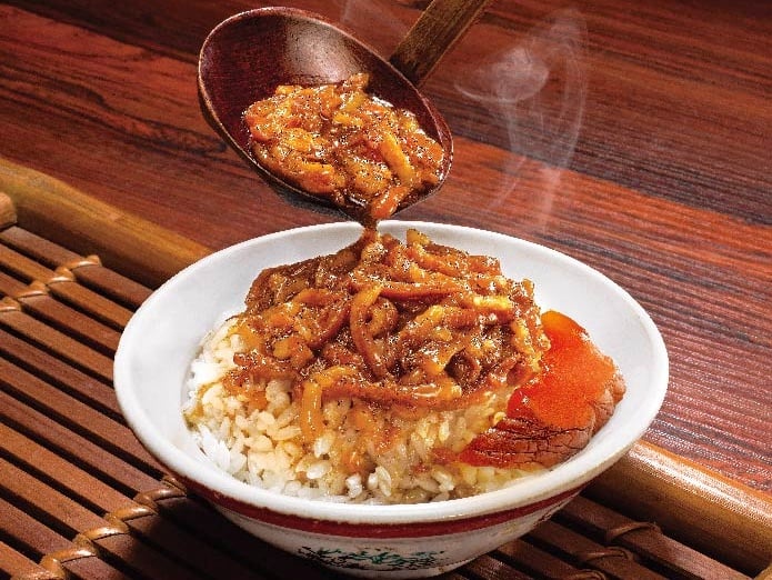 鬍鬚張魯肉飯宣布漲價！小碗魯肉飯突破 70 元關卡！