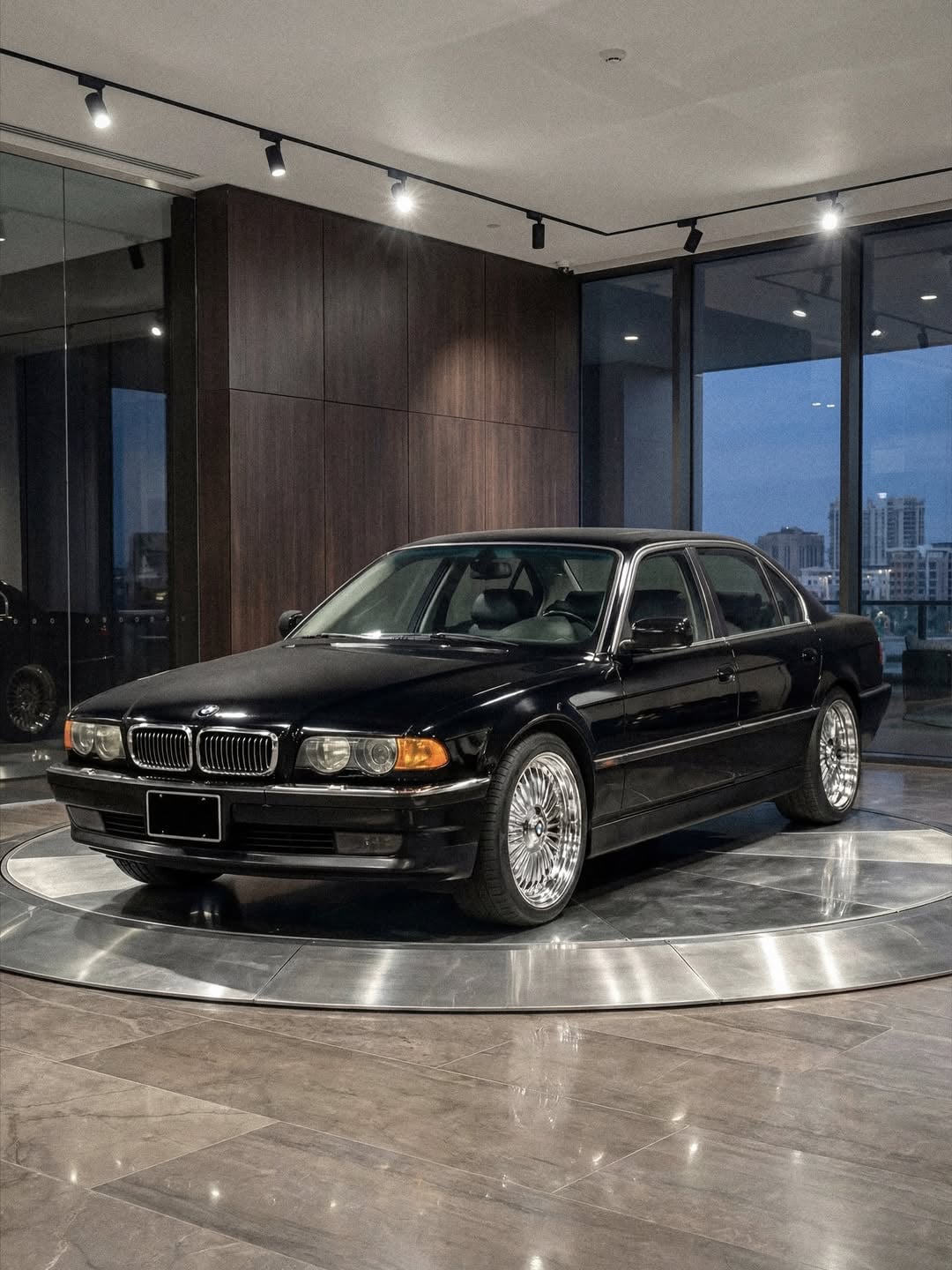 2Pac 遭槍擊當晚座駕 BMW 750iL 正式掛牌拍賣！175 萬美元將歷史買回，你願意嗎？