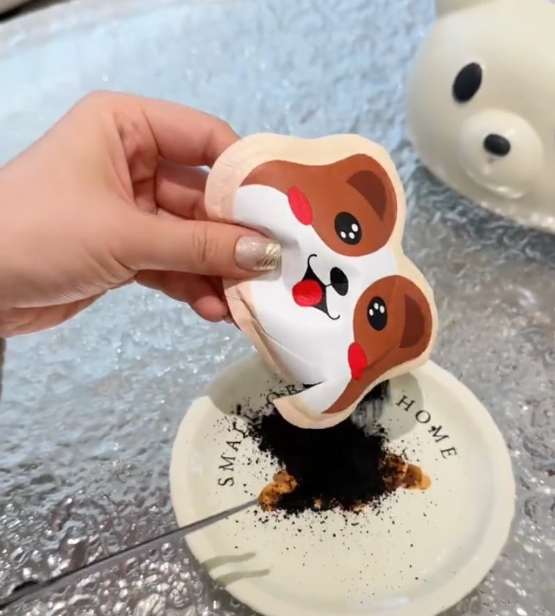 暖暖包用完先別急著丟！日本網友傳授 5 大妙招：變身除臭劑、除濕劑⋯用途一次看！