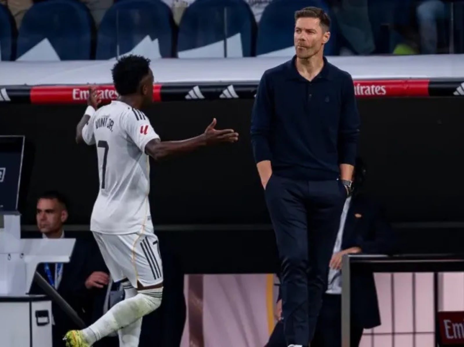 皇馬馬德里震撼宣布換帥！慘敗巴薩後火速分手教練 Xabi Alonso！