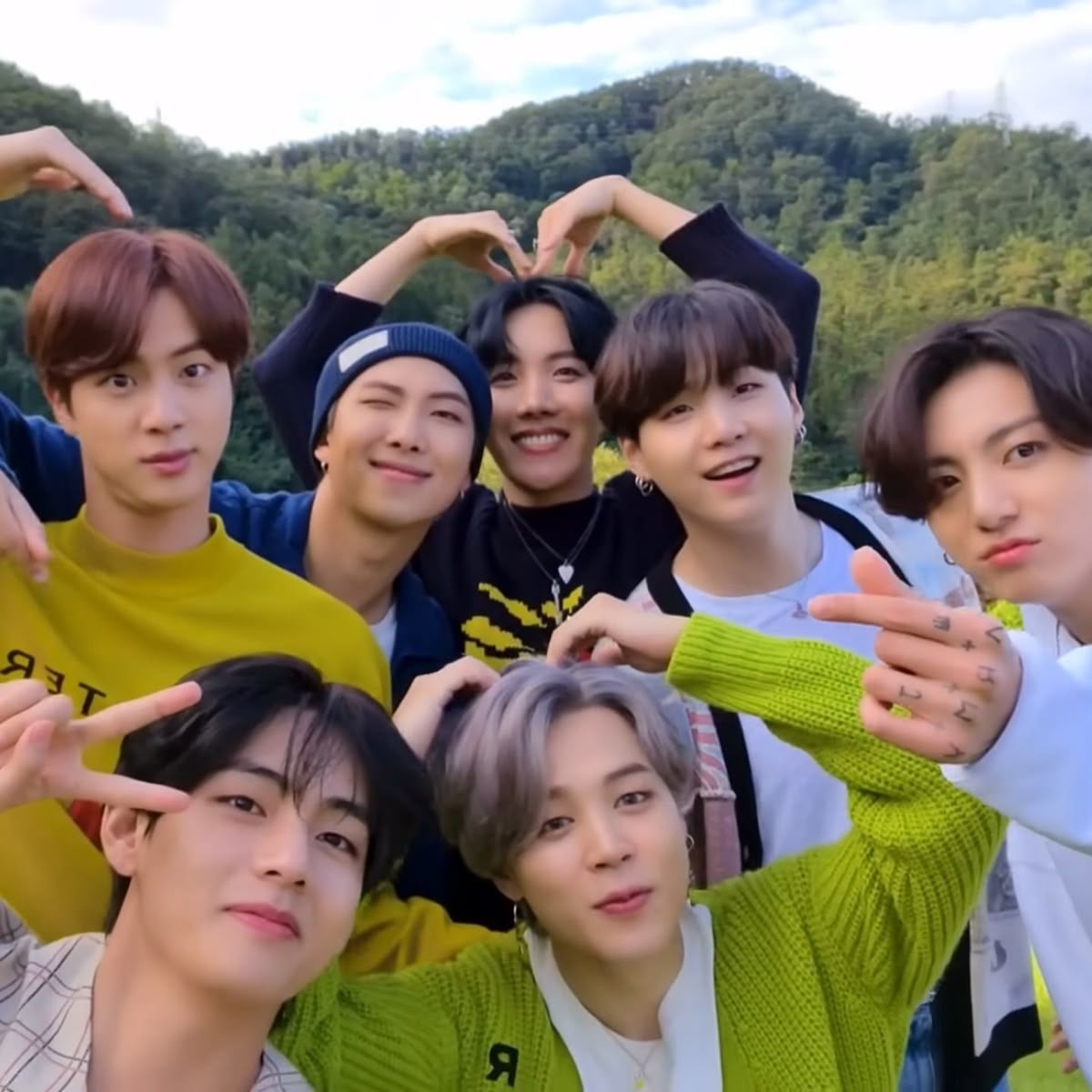 HYBE 用 BTS 防彈少年團世巡換 Coachella 股權被打槍！網友轟：「這不是人氣歌謠！」