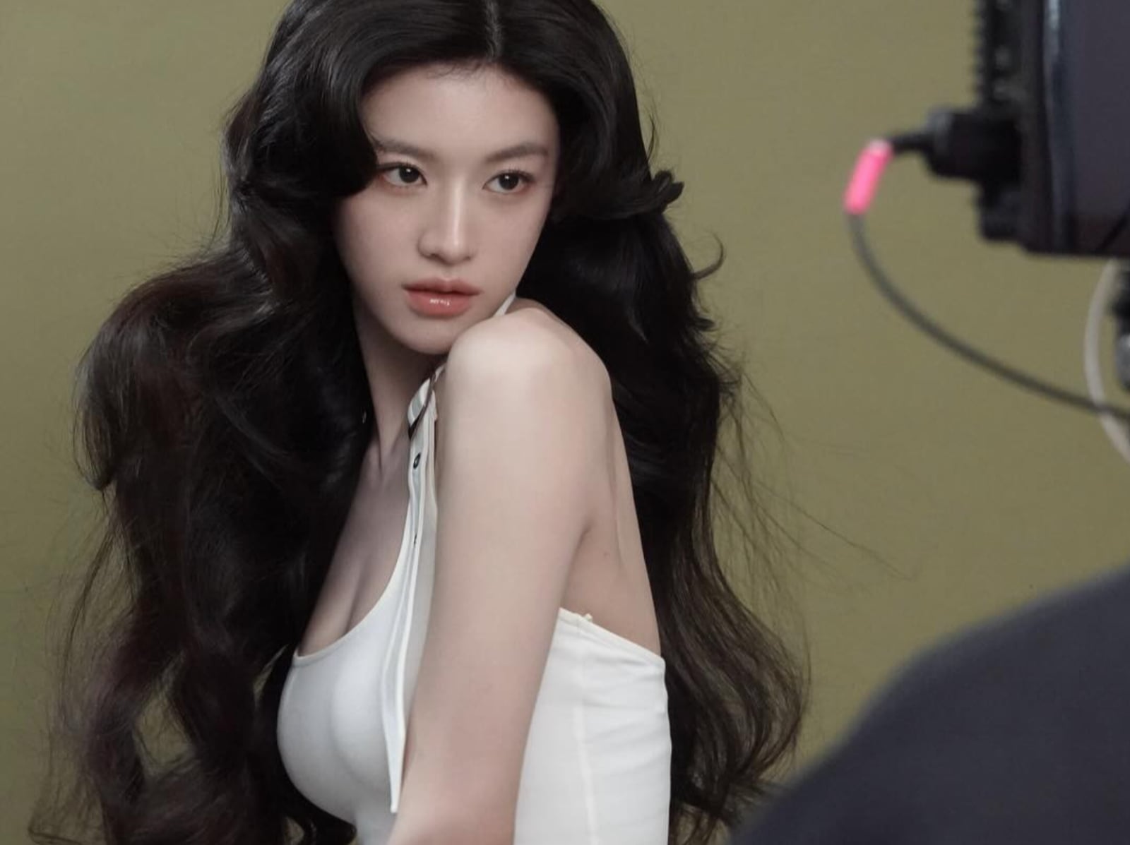 《愛情怎麼翻譯？》高胤禎／高允貞身高 163 公分 IG 穿搭解析！不只是最美整容範本，也是行走時尚教科書！