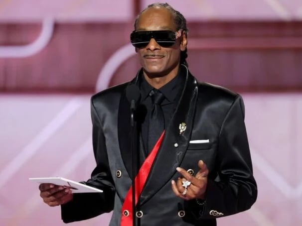 史努比狗狗 Snoop Dogg 金球獎爆粗口遭消音！網友瘋傳真相內容引熱議！
