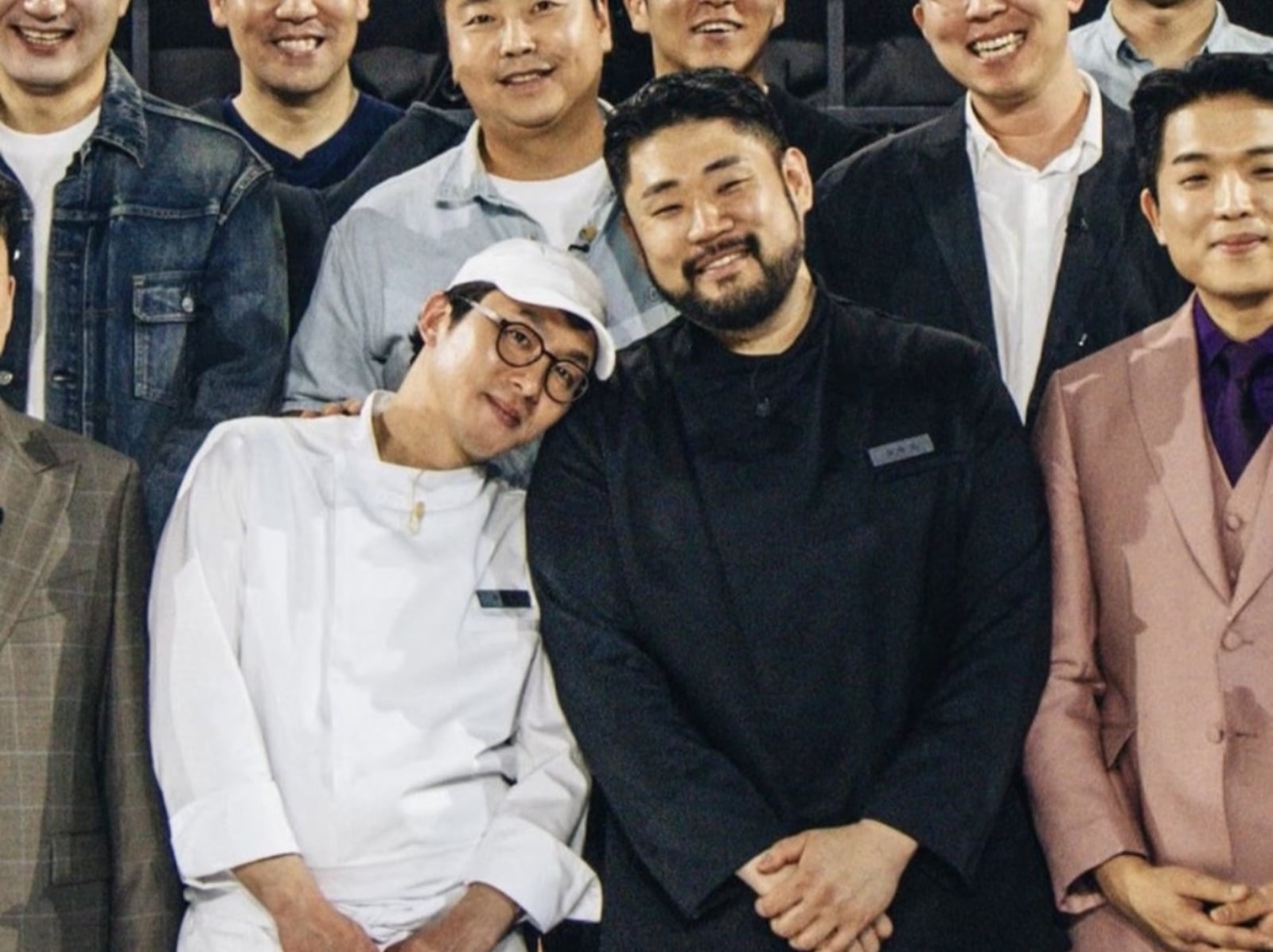 Netflix《黑白大廚 2》崔康祿逆襲奪冠！與李河成「最萌身高差」合照瘋傳網笑翻！