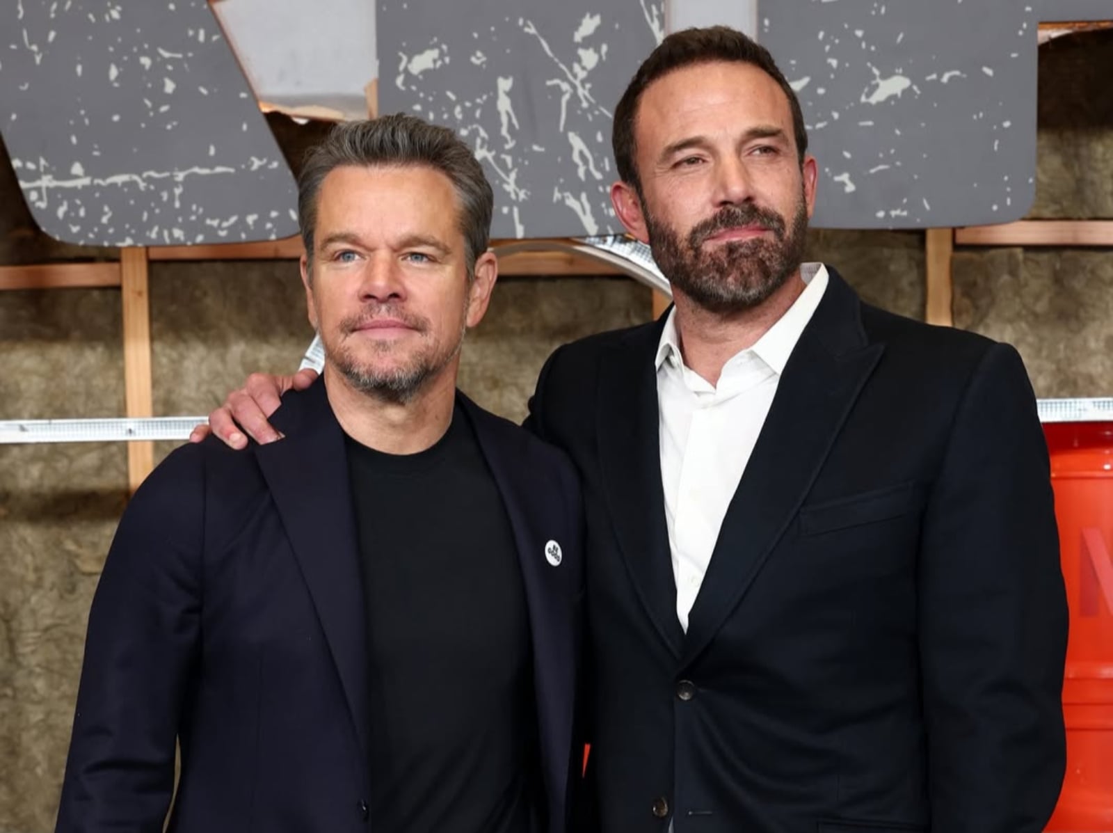 班艾佛列克、麥特戴蒙再度攜手合作！《全信沒收》首映會曝光十年友誼！