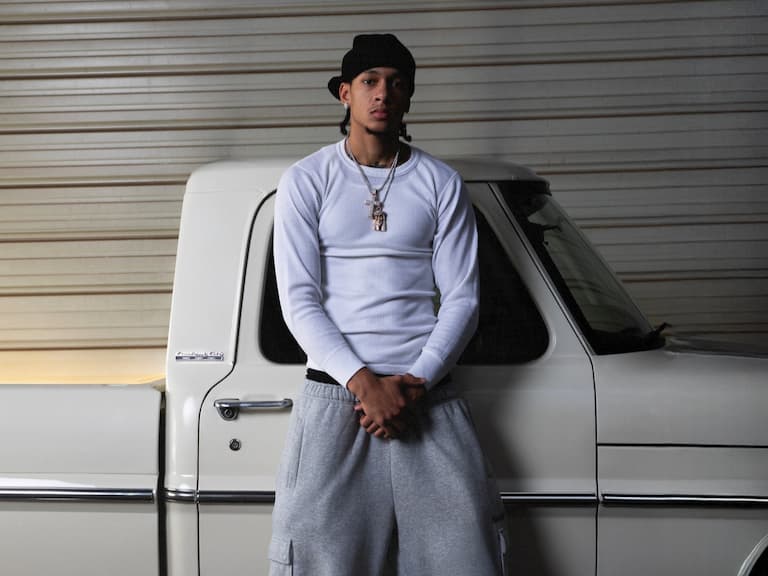 NBA 黃蜂後衛 Tre Mann 正式簽約 Reebok！神似 Allen Iverson 爆紅獲得球鞋合約！
