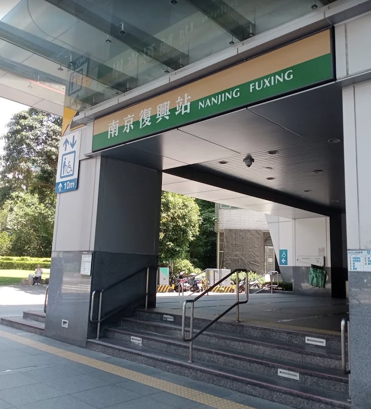 北捷 2 大轉乘地獄站曝光！通勤族崩潰：「寧可繞路也不想進站！」