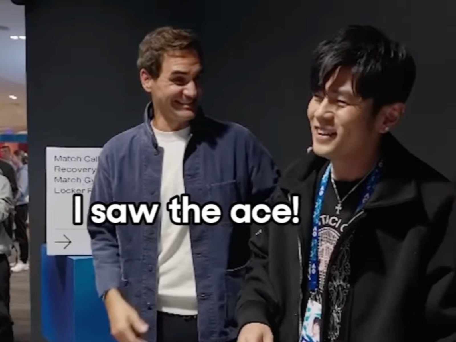 周杰倫澳網與費德勒相見歡！對方坦言「有看到那記 ACE 球」讓周董羞喊「好糗！」