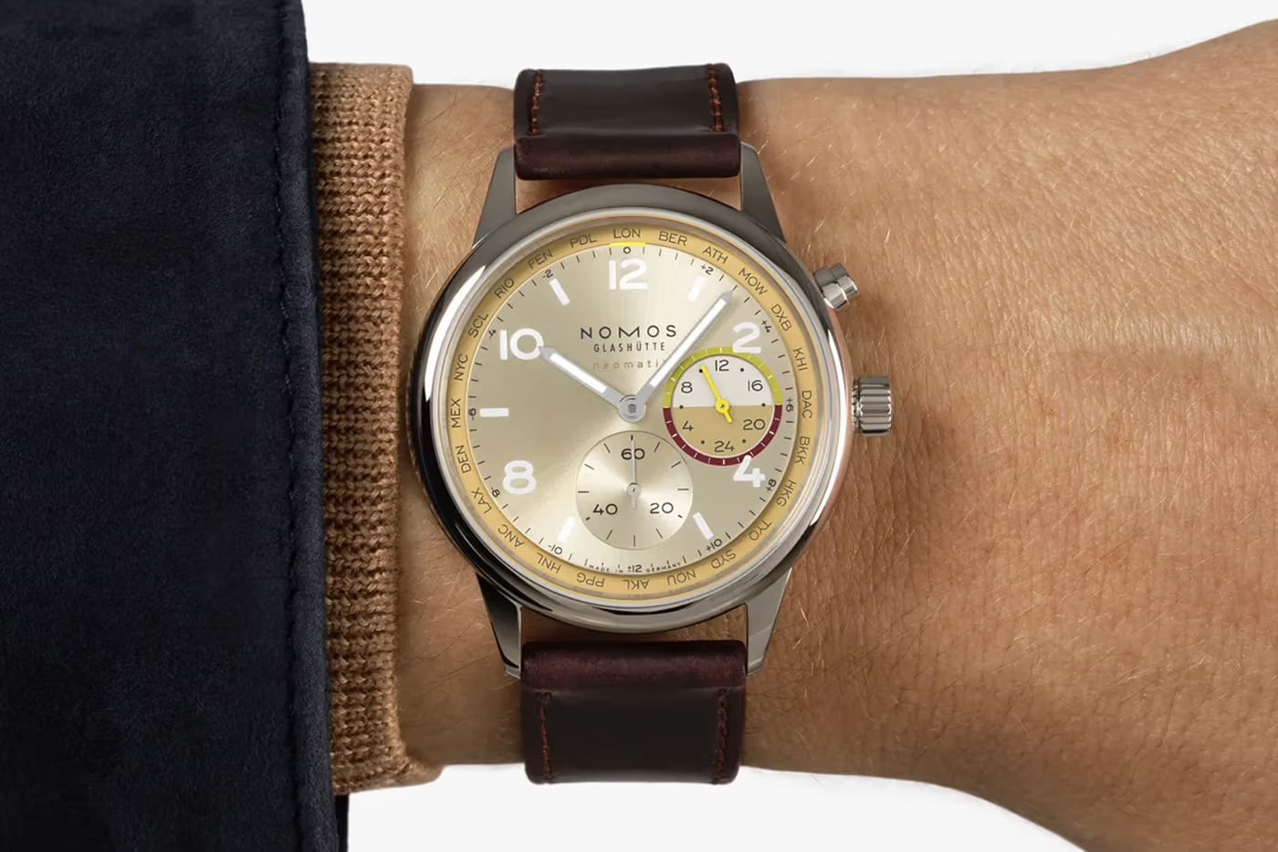 NOMOS 限量新錶「Roam & Reverie」正式登場！香檳金太陽紋配上頂級馬臀皮太有質感！