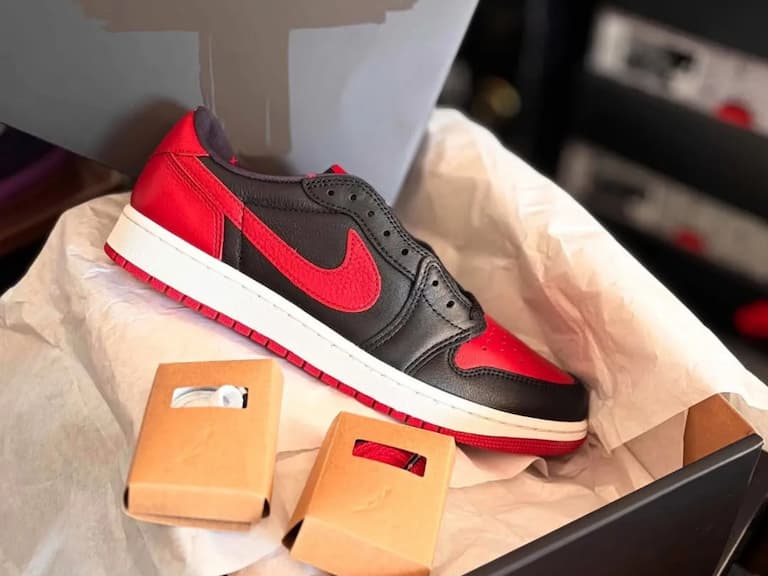 Air Jordan 1 Low OG "Banned" 實鞋細節曝光！完美承襲 2011 年經典設計語彙！