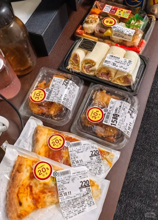 唐吉軻德 DON DON DONKI 各店熟食打折時段曝光！西門、忠孝新生、高雄大立店⋯貼標時間一次看！