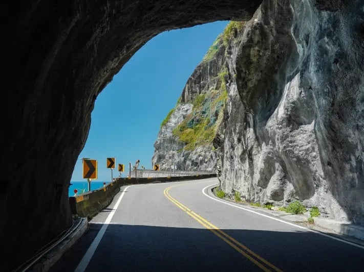 蘇花公路宣布走入歷史！通行又坍方惡性循環，行政院：「將它回歸大自然！」