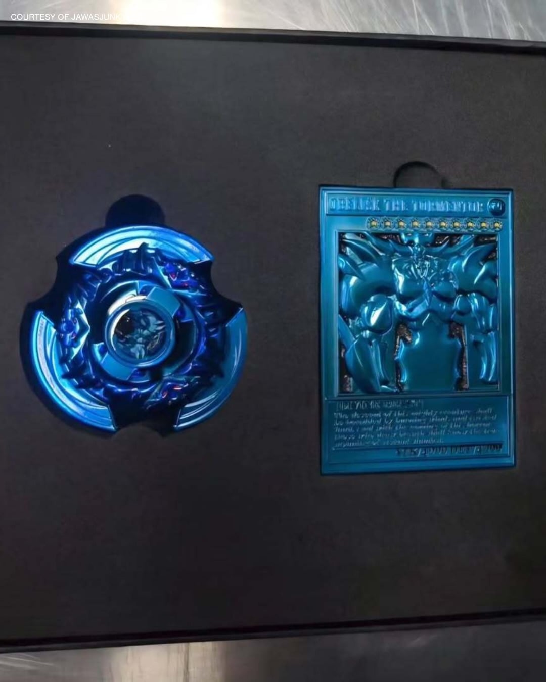 戰鬥陀螺 ×《遊戲王》三幻神融合！創作者用全金屬打造「神卡實體化」，值得收藏！