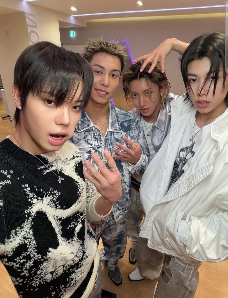 LNGSHOT 成員翻唱小賈斯汀〈Boyfriend〉爆紅，網狂讚：「朴載範根本最強星探！」