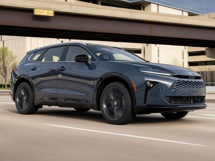 2026 最值得入手中大型 SUV 名單曝光！BMW X5、Toyota、Lexus 皆上榜！