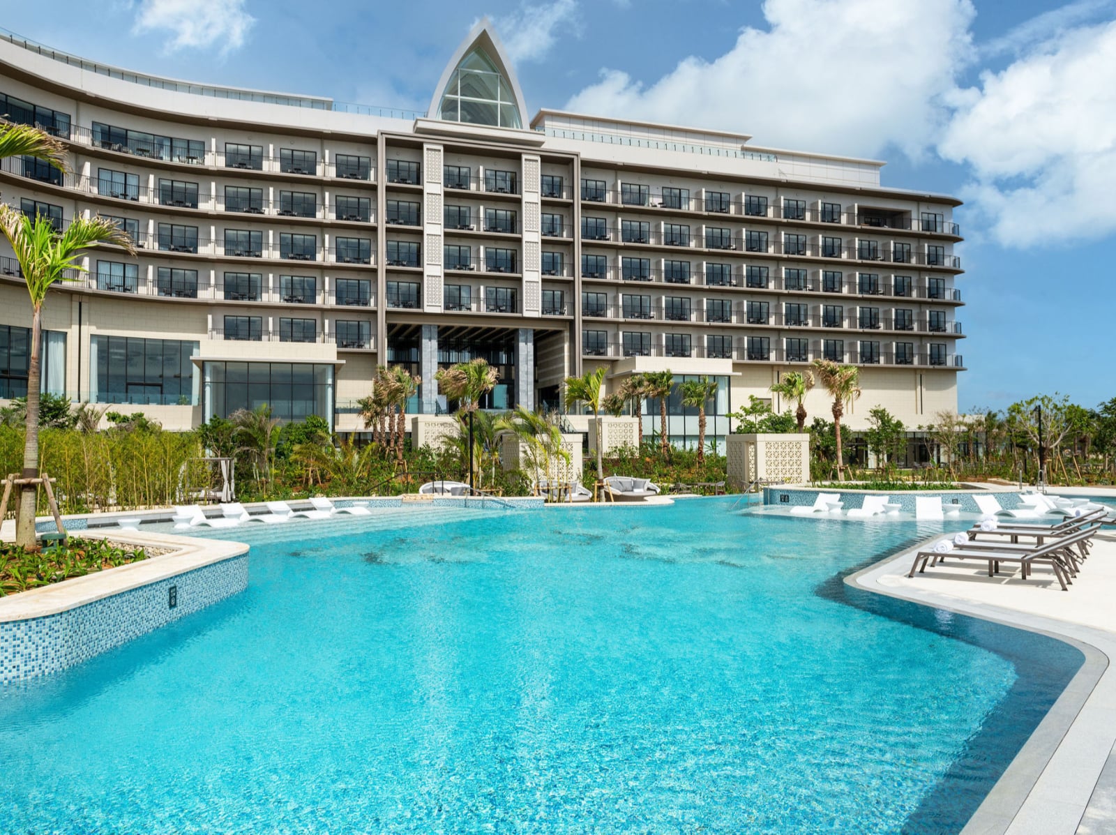 沖繩宮古島希爾頓度假酒店 Hilton Okinawa Miyako Island Resort｜宮古島自由行住宿推薦，5 大亮點一次看！