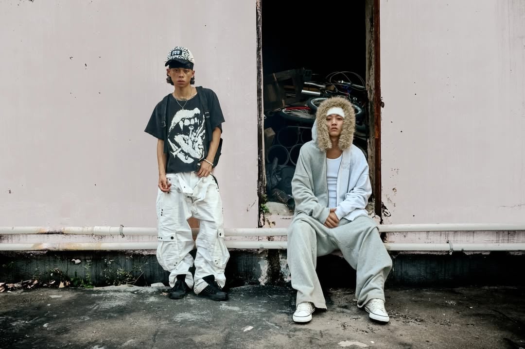 被稱為「東方 Central Cee」的他是誰？用鏡子拍出爆紅穿搭影片的香港新面孔【穿搭會客室】