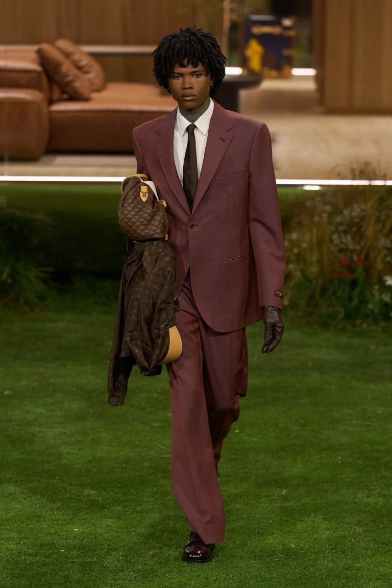 Louis Vuitton 2026 秋冬男裝大秀：Pharrell 以建築思維重塑可居住的時尚！A$AP Rocky 新歌同步曝光