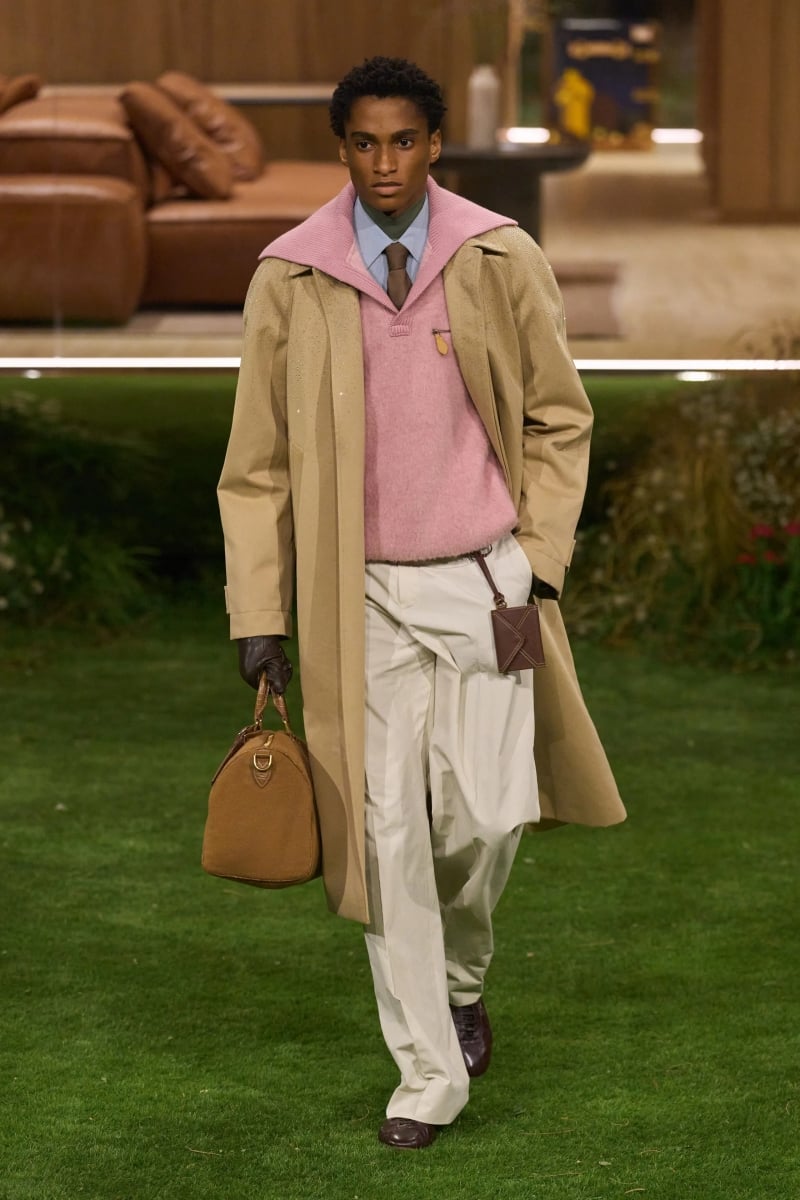 Louis Vuitton 2026 秋冬男裝大秀：Pharrell 以建築思維重塑可居住的時尚！A$AP Rocky 新歌同步曝光