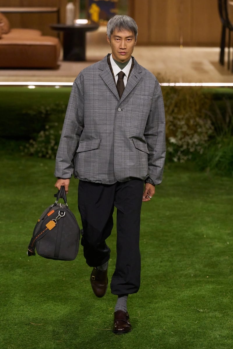 Louis Vuitton 2026 秋冬男裝大秀：Pharrell 以建築思維重塑可居住的時尚！A$AP Rocky 新歌同步曝光