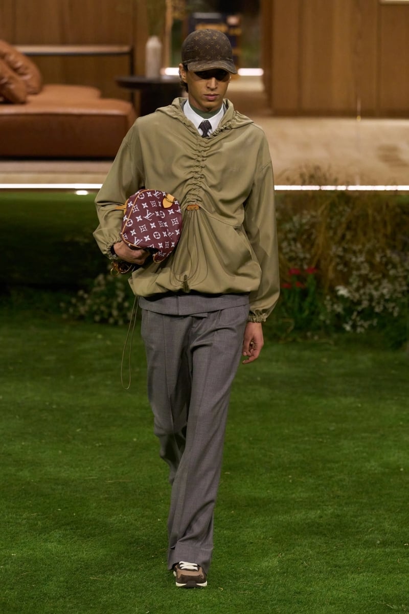 Louis Vuitton 2026 秋冬男裝大秀：Pharrell 以建築思維重塑可居住的時尚！A$AP Rocky 新歌同步曝光