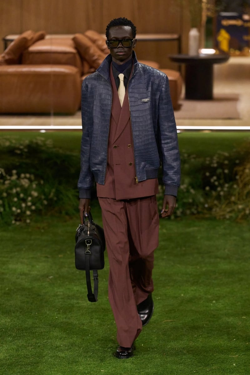 Louis Vuitton 2026 秋冬男裝大秀：Pharrell 以建築思維重塑可居住的時尚！A$AP Rocky 新歌同步曝光