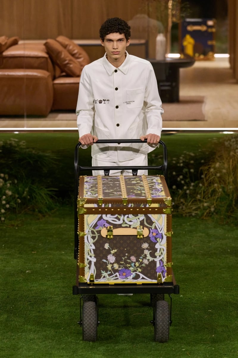 Louis Vuitton 2026 秋冬男裝大秀：Pharrell 以建築思維重塑可居住的時尚！A$AP Rocky 新歌同步曝光