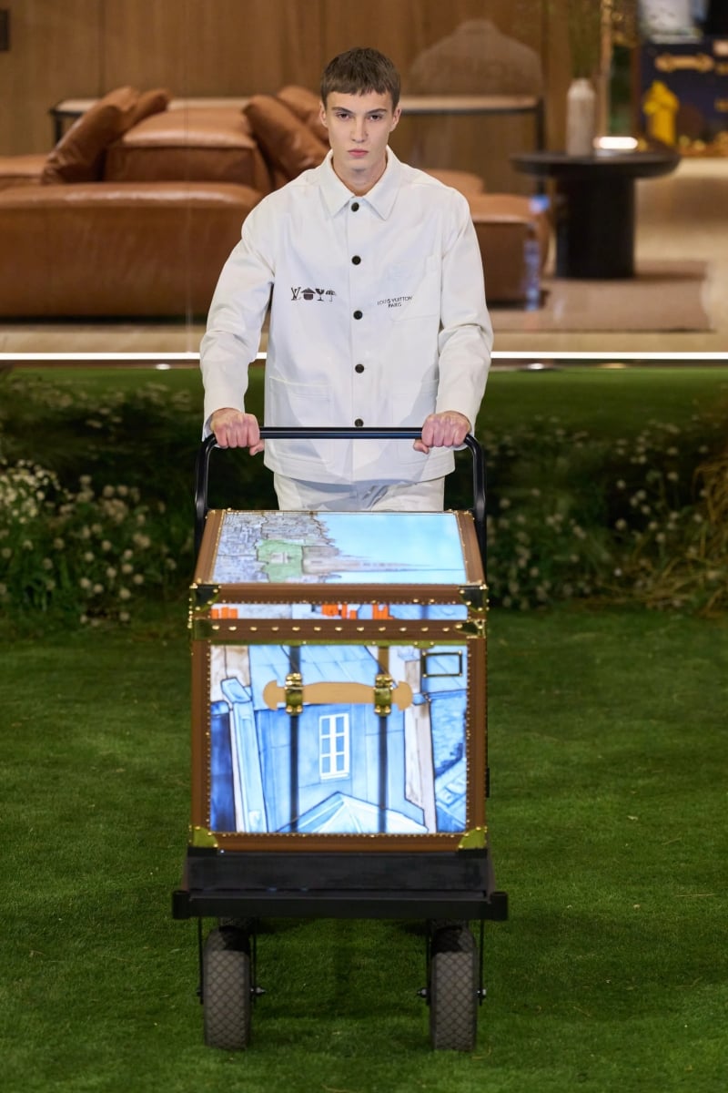 Louis Vuitton 2026 秋冬男裝大秀：Pharrell 以建築思維重塑可居住的時尚！A$AP Rocky 新歌同步曝光