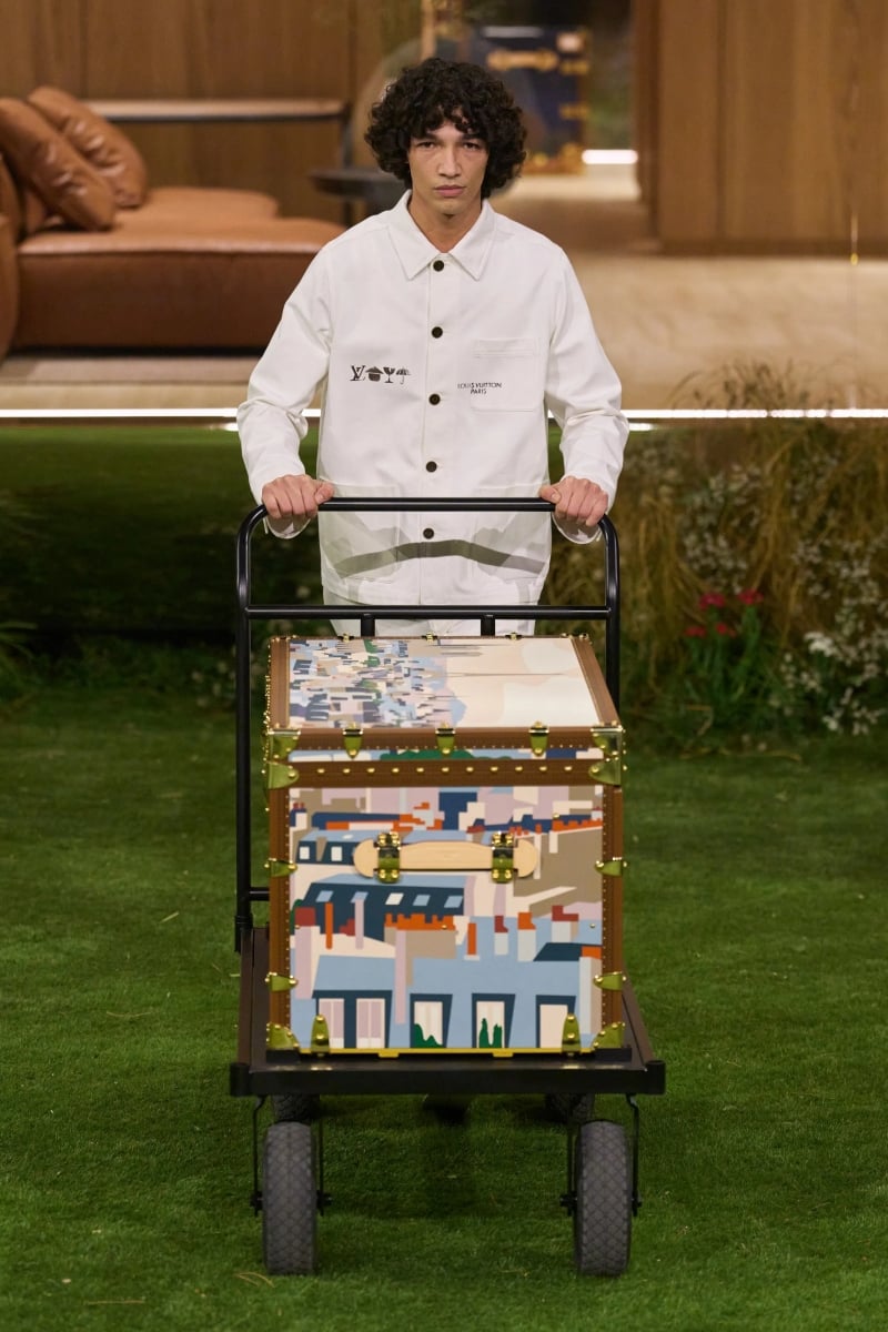 Louis Vuitton 2026 秋冬男裝大秀：Pharrell 以建築思維重塑可居住的時尚！A$AP Rocky 新歌同步曝光
