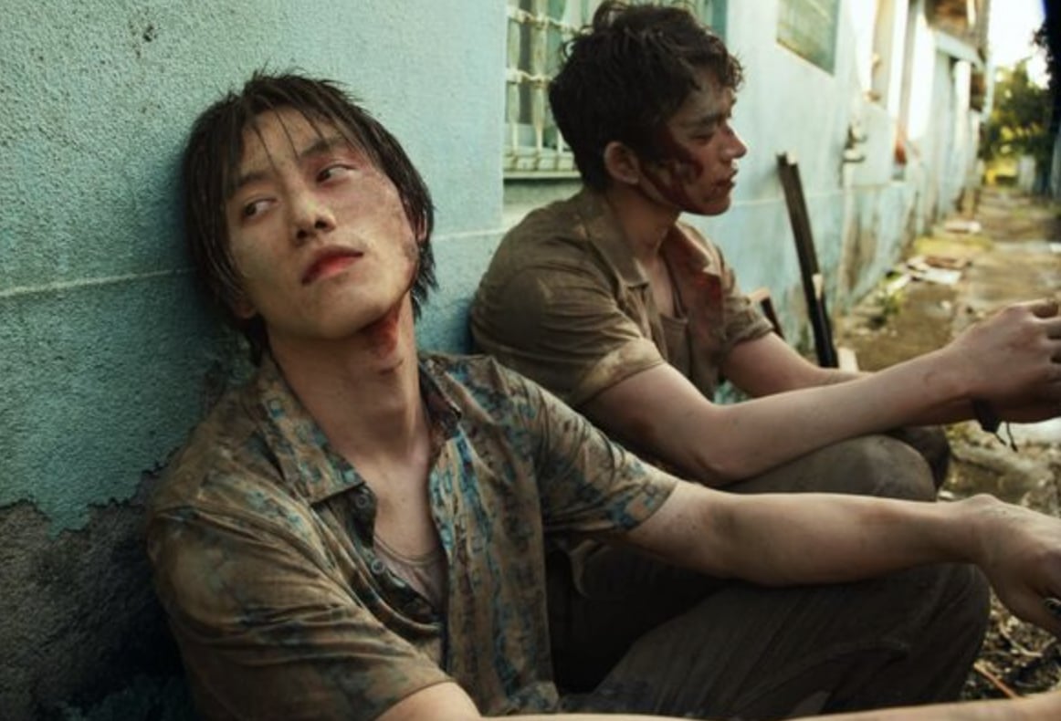 Lucas 黃旭熙退團後首度同框 NCT！經紀人婚禮合照曝光掀熱議！