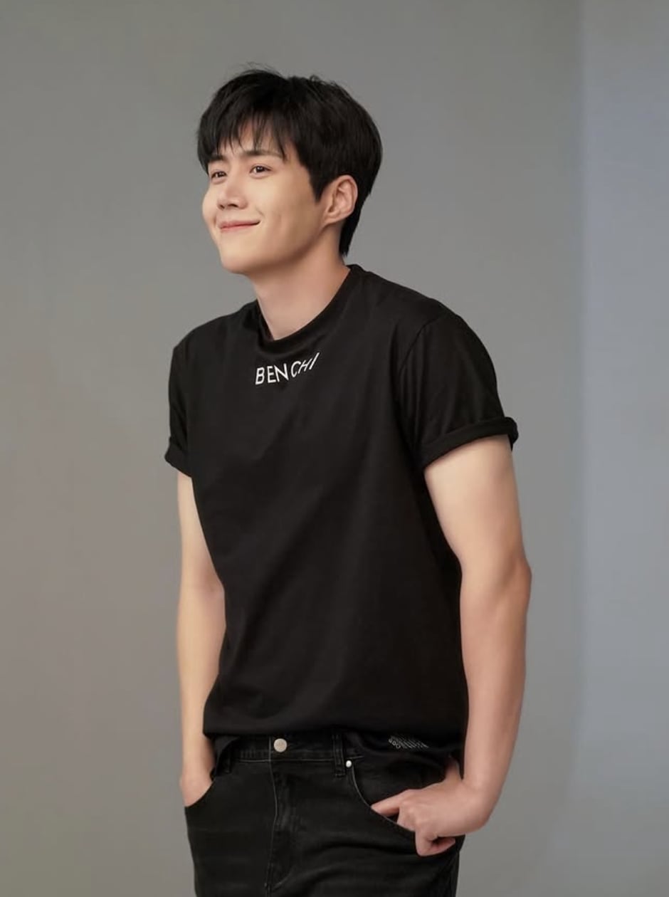 《愛情怎麼翻譯？》金宣虎靠吃玉米 1 個月瘦 8 公斤！自豪體態狀況：「比普通人好！」