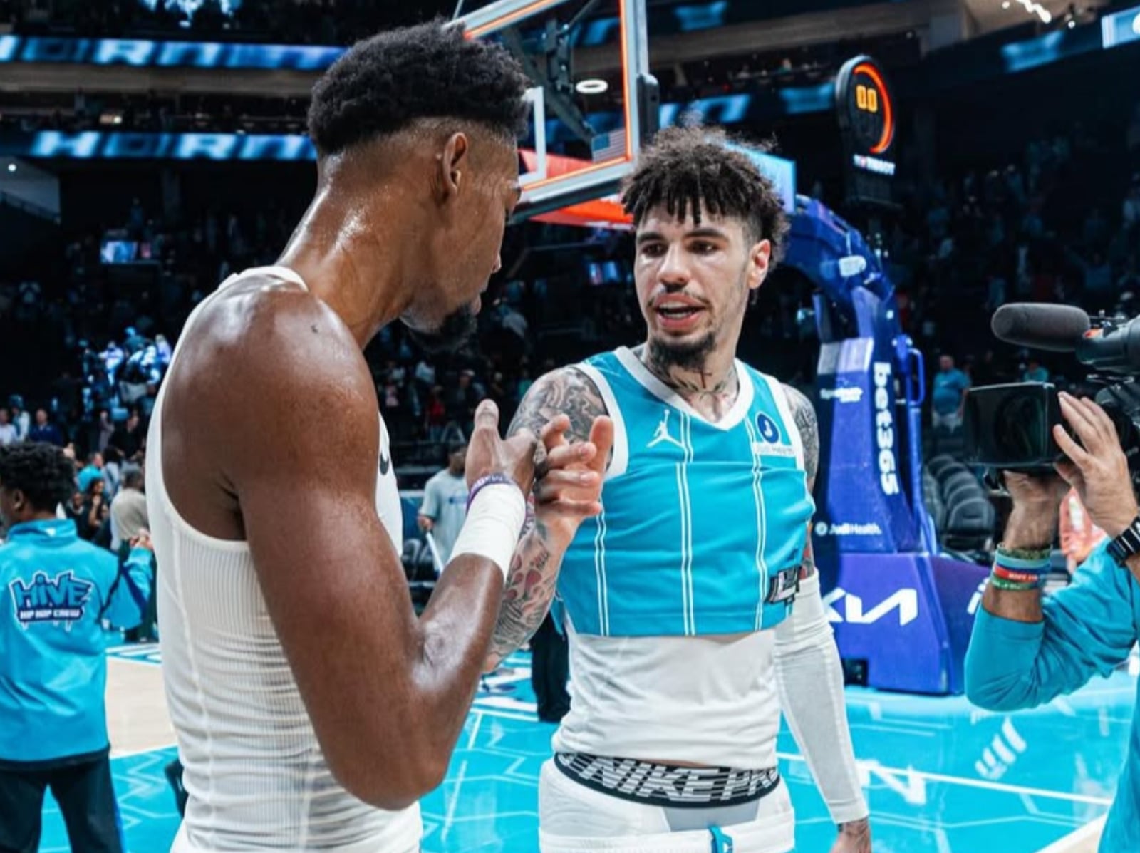 NBA / LaMelo Ball 三分命中率飆升至 37%！球評給予高度讚賞評價！