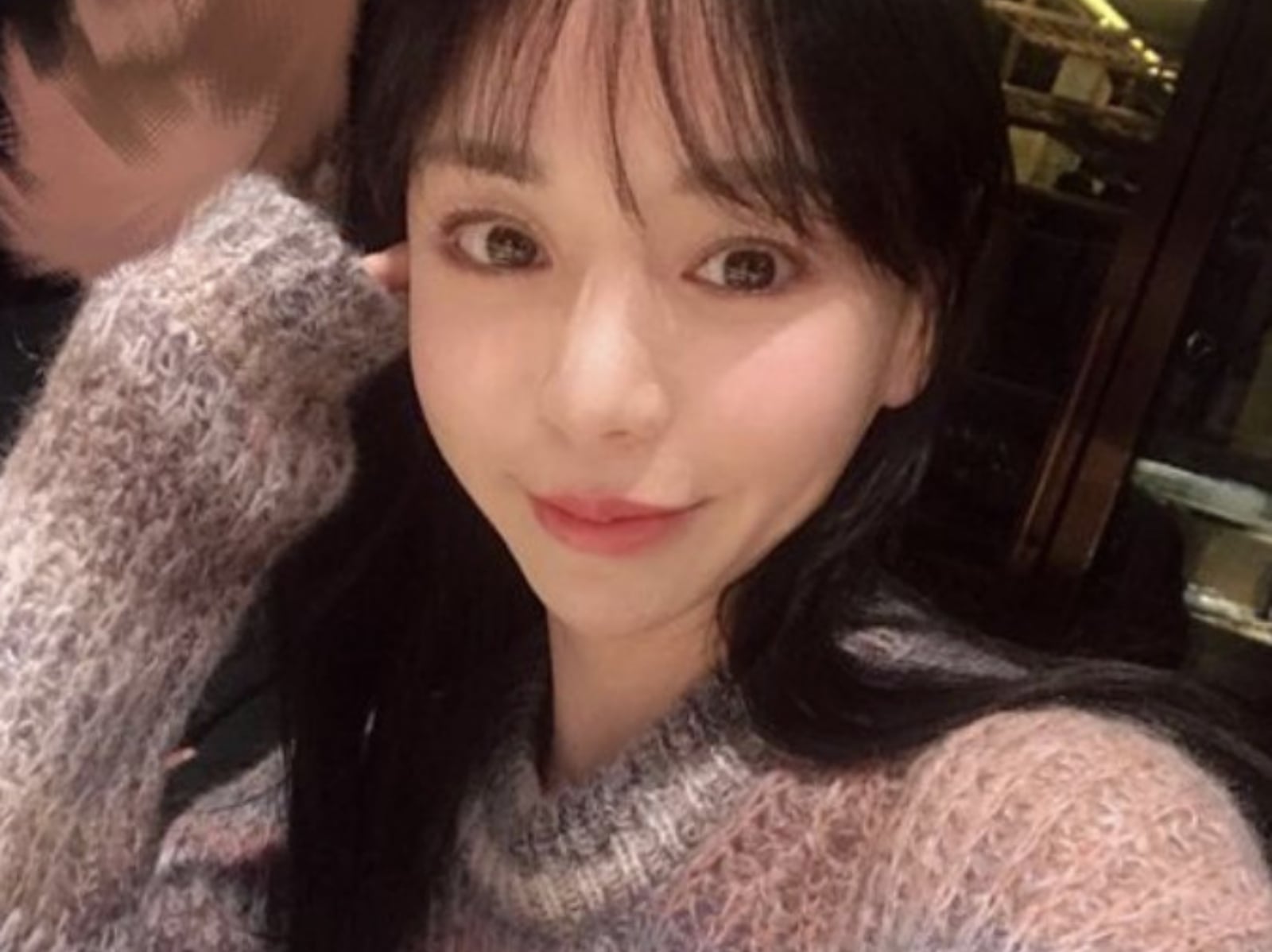 黃荷娜涉毒供出演藝圈名單求減刑！返韓自首真相曝光比通緝更可怕！