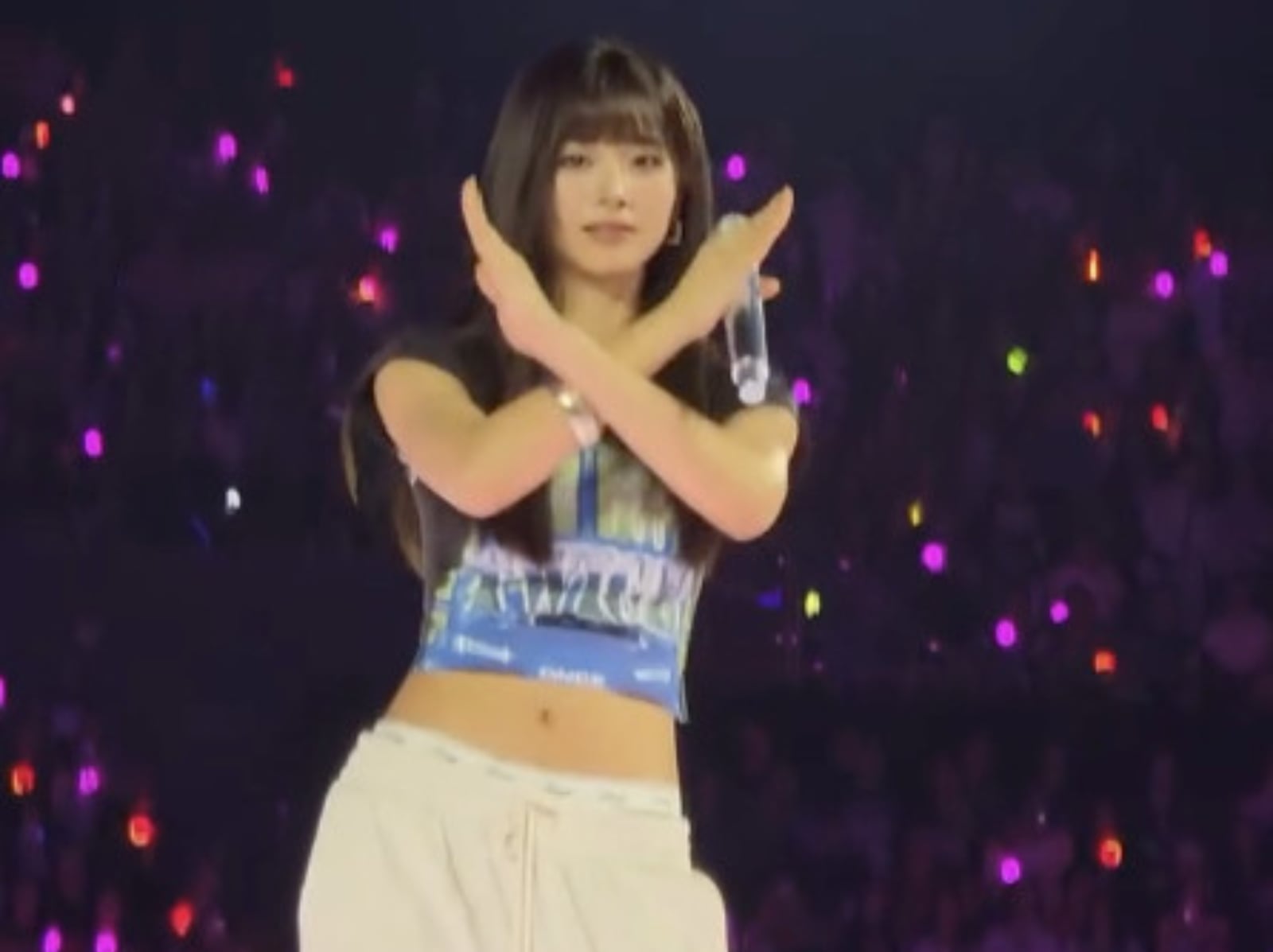 TWICE 周子瑜演唱會上回應飲食偏好，認證「火鍋加芋頭」是邪教！