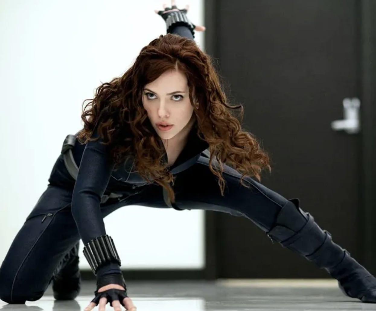 史嘉蕾喬韓森 Scarlett Johansson 聯手 700 藝人反 AI！直言：「科技巨頭竊取創作！」