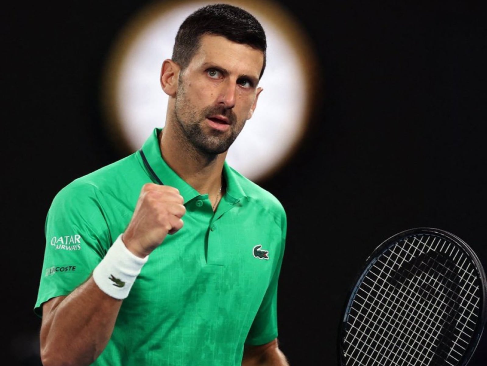 澳網／喬科維奇因對手受傷挺進四強！一度被 0比2 陷入淘汰邊緣：「他真的太不幸了⋯」