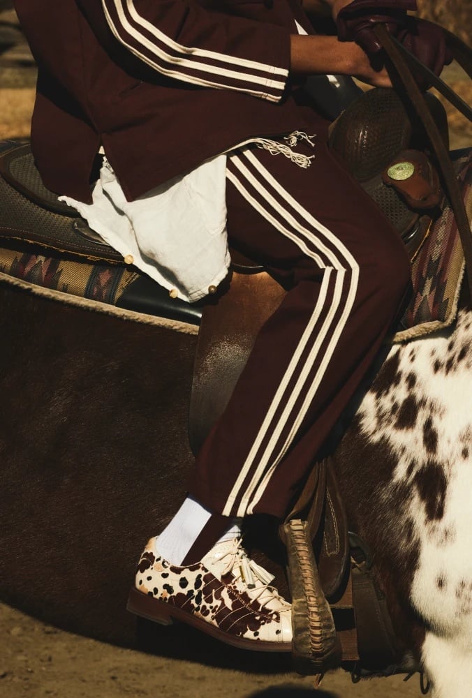 CLOT x adidas 2026 馬年新春系列重磅發表!馬紋印花鞋面 Superstar、功夫外套我全都要!