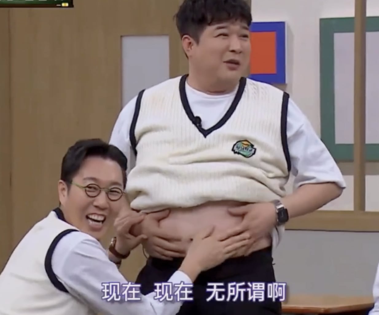 Super Junior 黑歷史曝光！始源半人馬熱舞、希澈全團漏升降台⋯⋯粉絲驚呼：根本綜藝天才團！