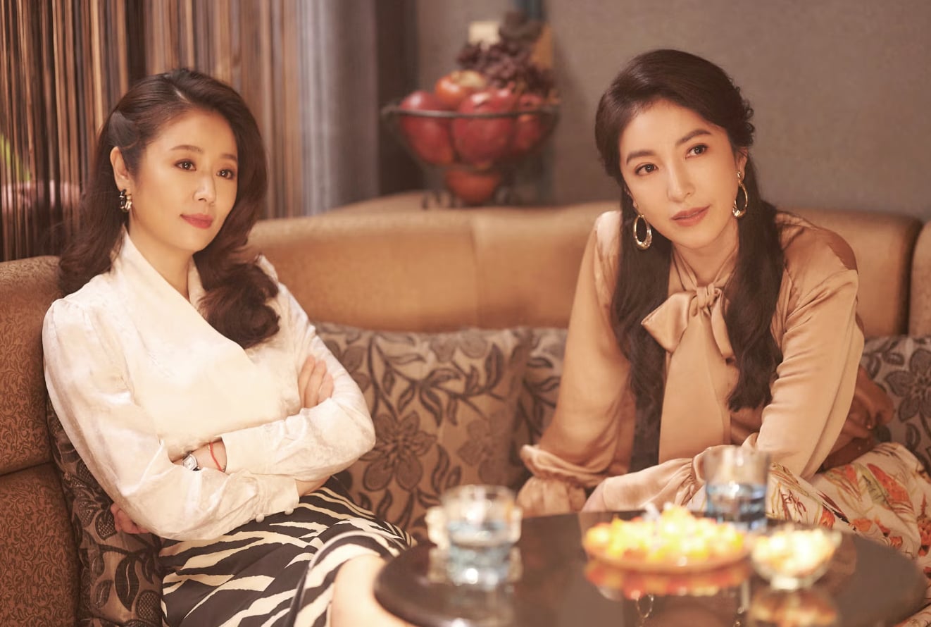 林心如 50 歲生日美翻！楊謹華嘴對嘴獻吻：「親愛的 Rose！」