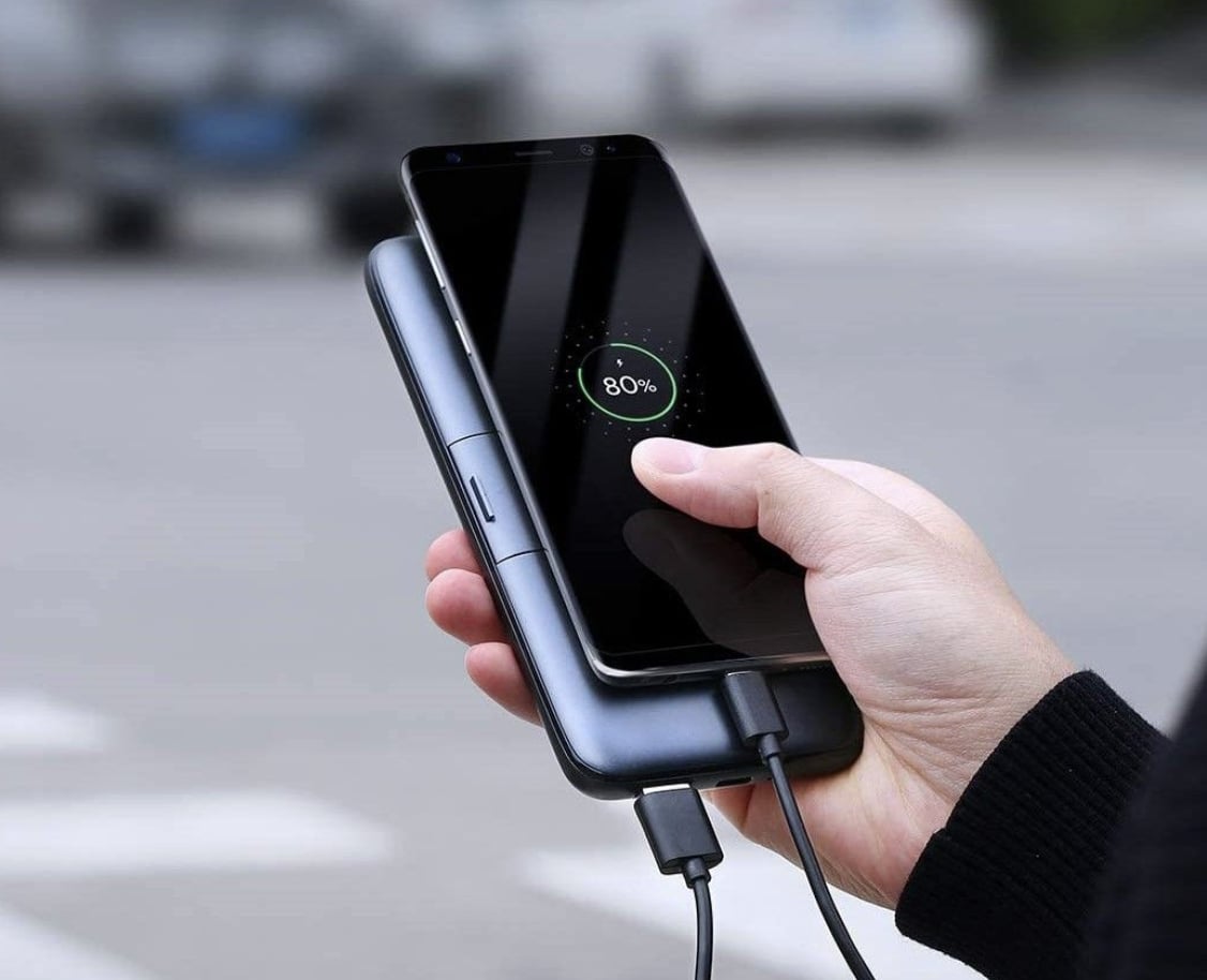 行動電源別只買便宜！專家曝 3 大恐怖真相，第一點最致命！