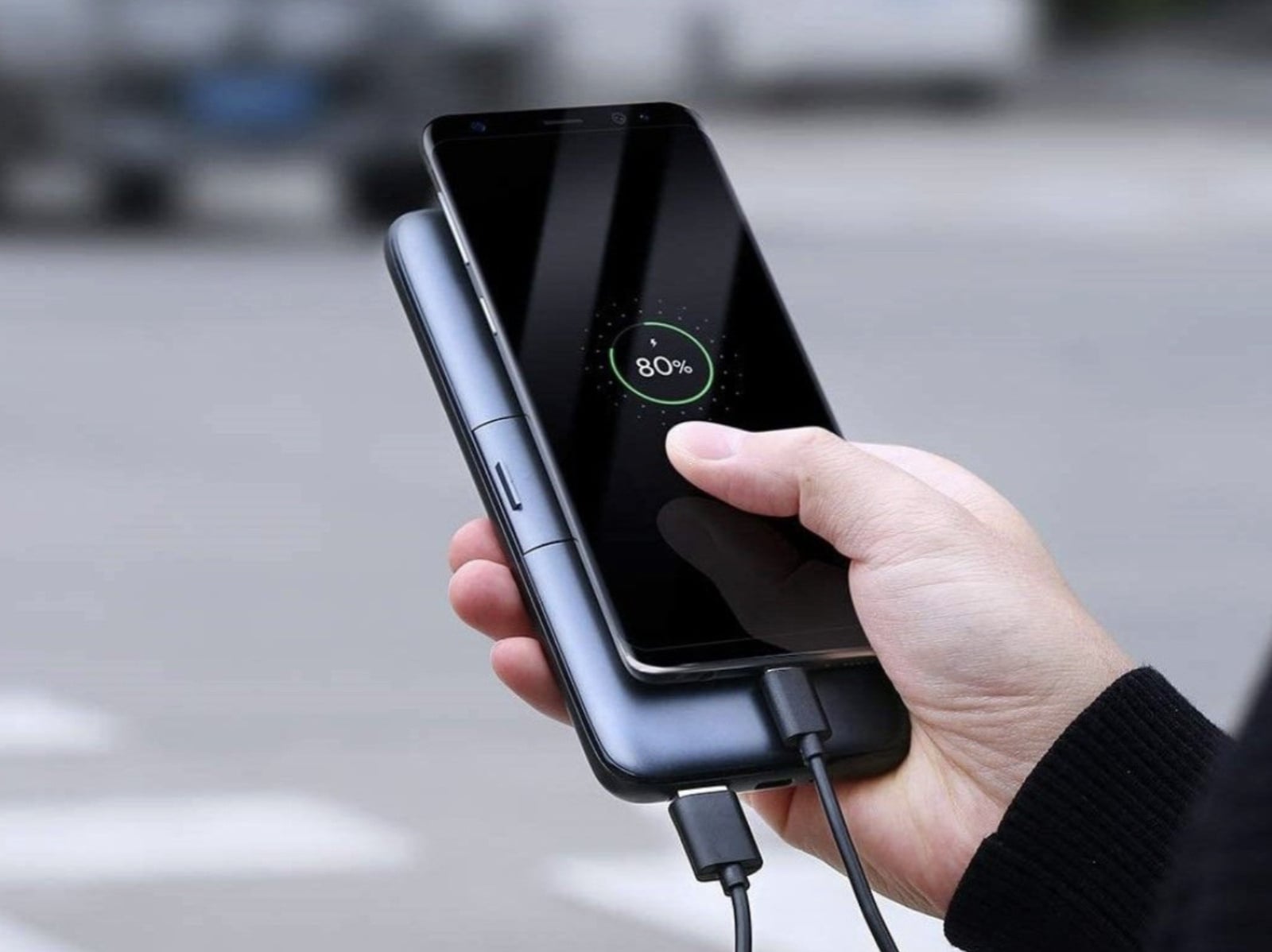 行動電源別只買便宜！專家曝 3 大恐怖真相，第一點最致命！