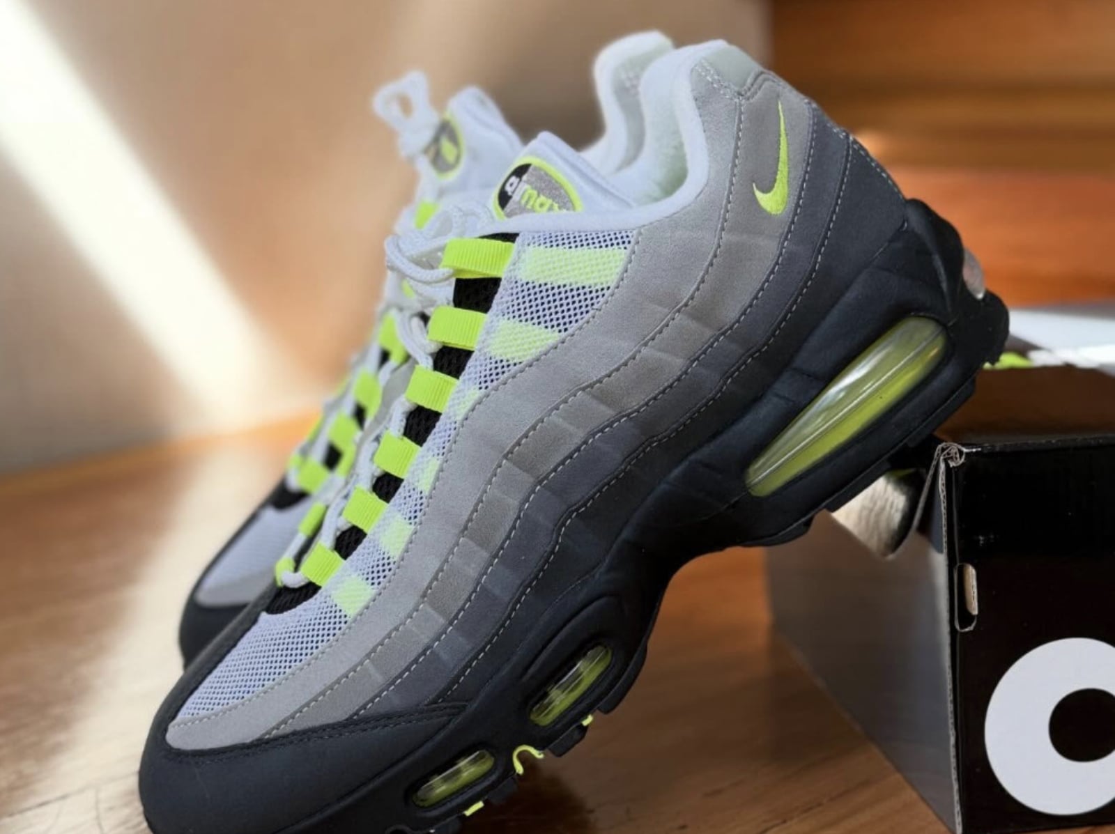 Nike Air Max 95 OG「Neon」確認 2026 重磅回歸！經典螢光綠鞋迷必搶！