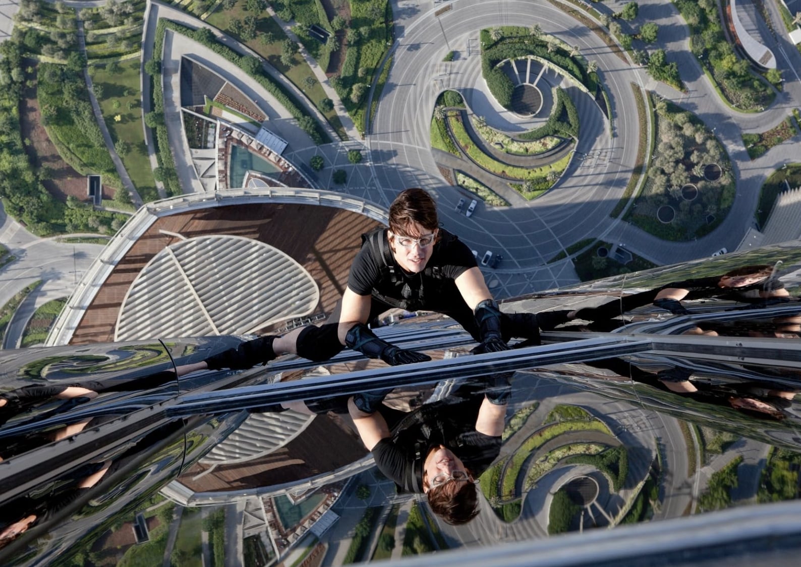 霍諾德 Alex Honnold 點評《不可能的任務》湯姆克魯斯攀登技術!直言:「磁吸手套超不真實!」