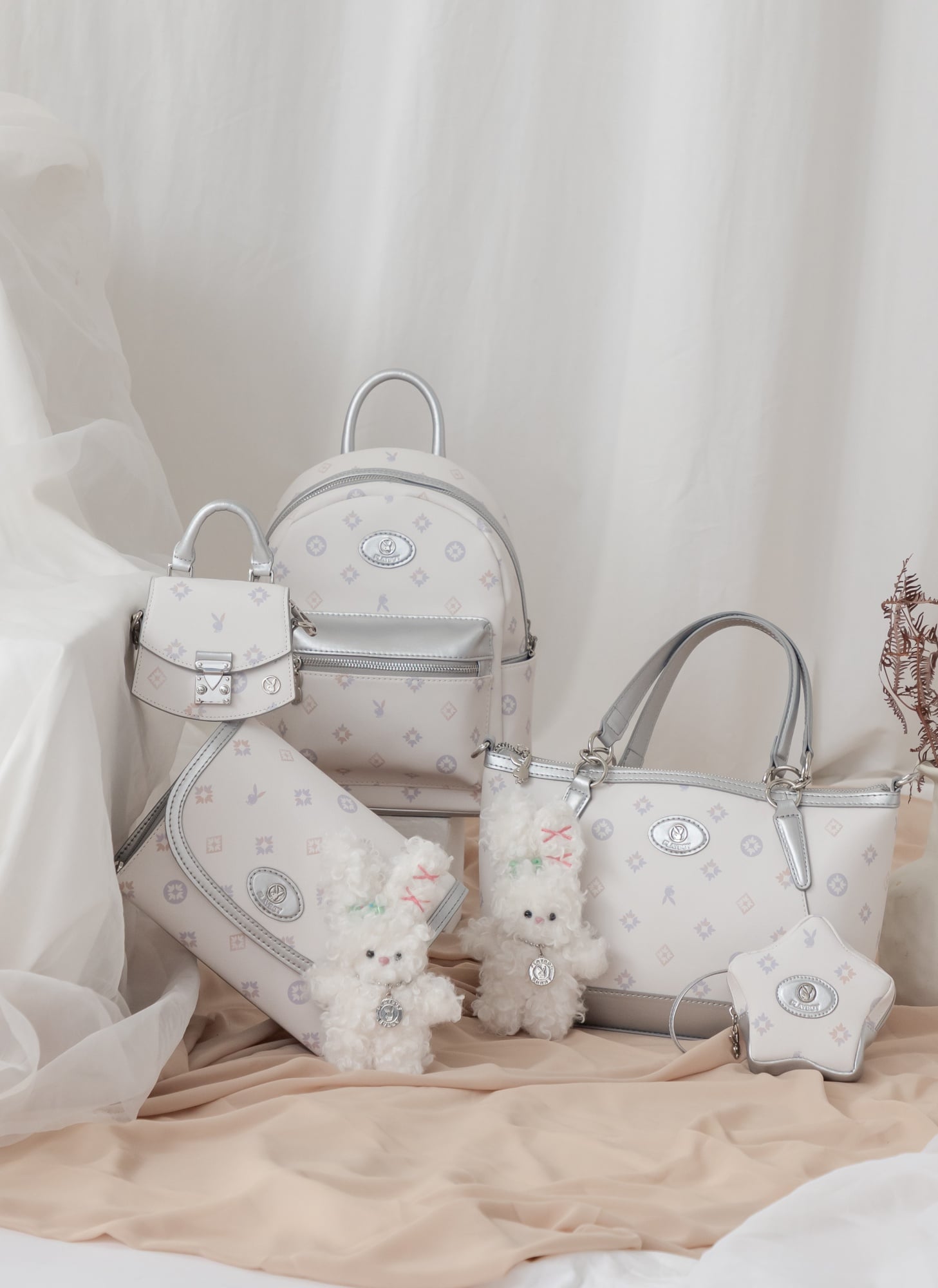 PLAYBOY 新系列 Misty Blue Whisper × Iridescent Bunny 柔霧丹寧與漸層藝術