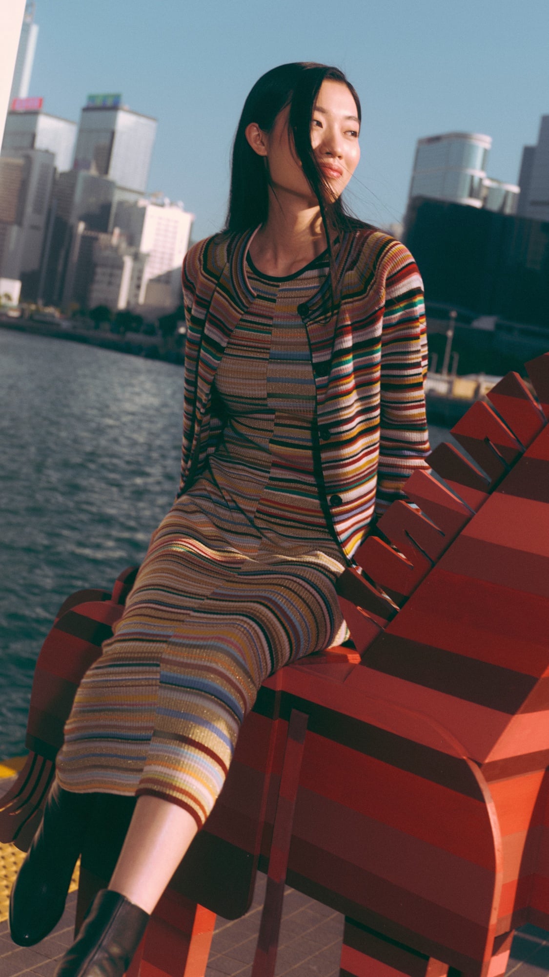 PAUL SMITH 推出農曆新年限定膠囊系列 以形象企劃《奔迎榮景》歡慶馬年