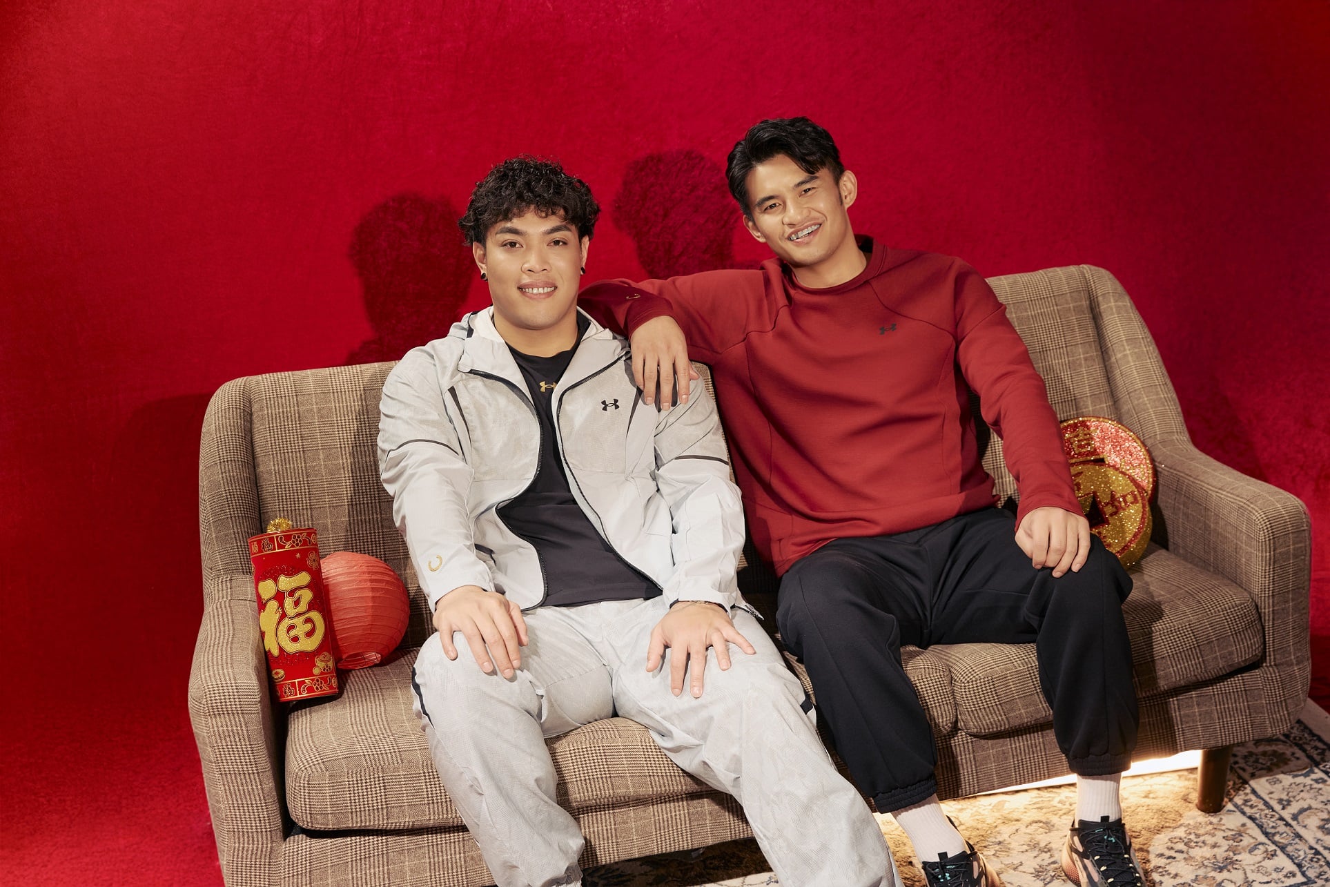 「奔馬無懼」新春戰袍來了!UNDER ARMOUR推5款馬年系列、Phantom X新色鞋款,陳子豪喊話要重返重炮手行列!