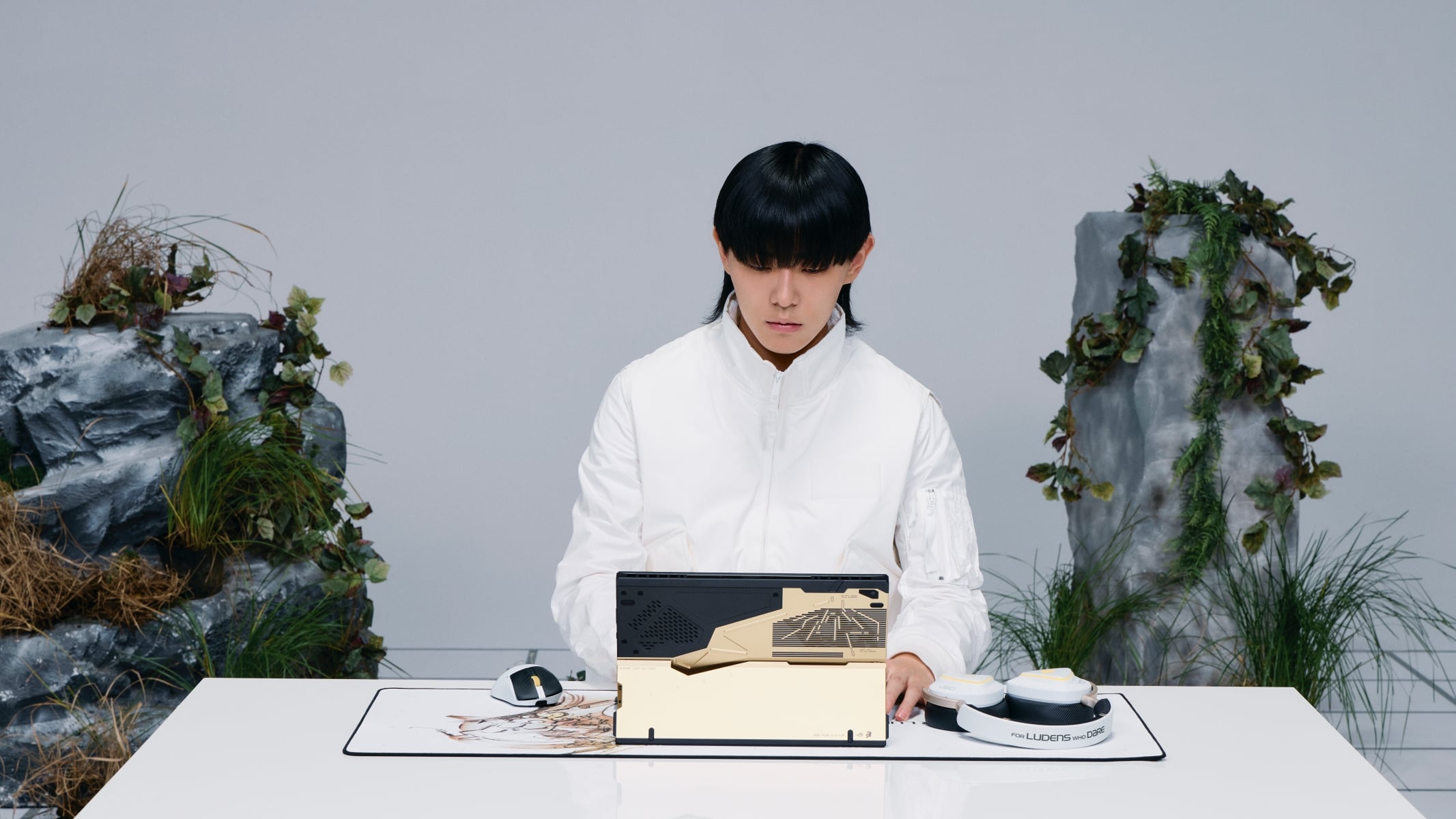 ROG × 小島秀夫超震撼聯名登場!Flow Z13-KJP 電競平板 + 限量周邊 2026 上半年台灣開賣!