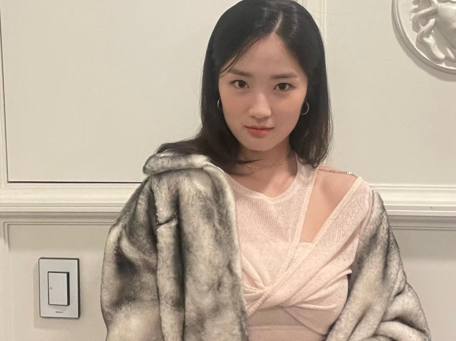 《今天開始是人類》金惠奫身高 158 小隻女身材顯高顯瘦穿搭術！站在 187＋高個男神旁也毫不吃虧！