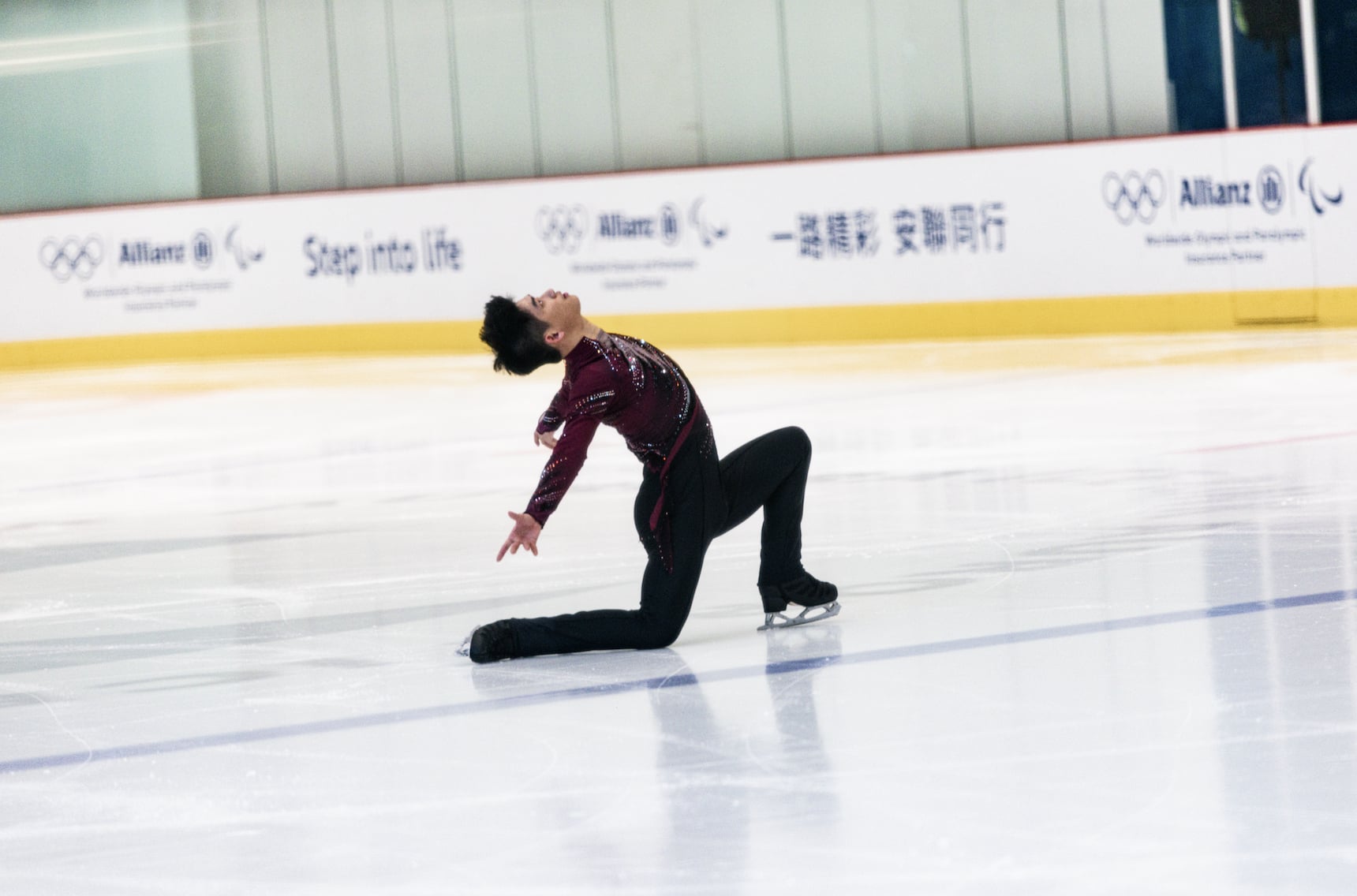 迎向米蘭冬奧!安聯⼈壽⽤⾏動⽀持台灣花滑選手,Step Into Life ⼀路精彩不只在賽場,邀你一起勇敢向前!